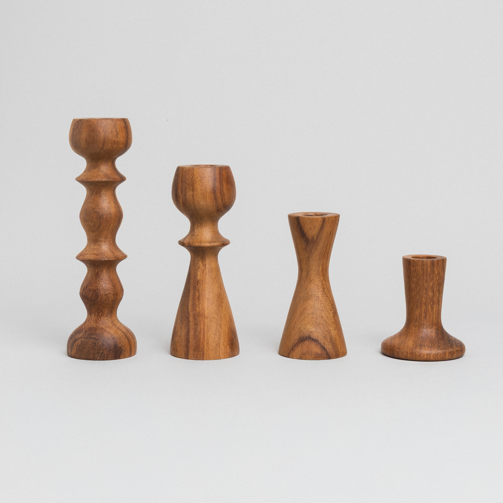 Candelabro de madera