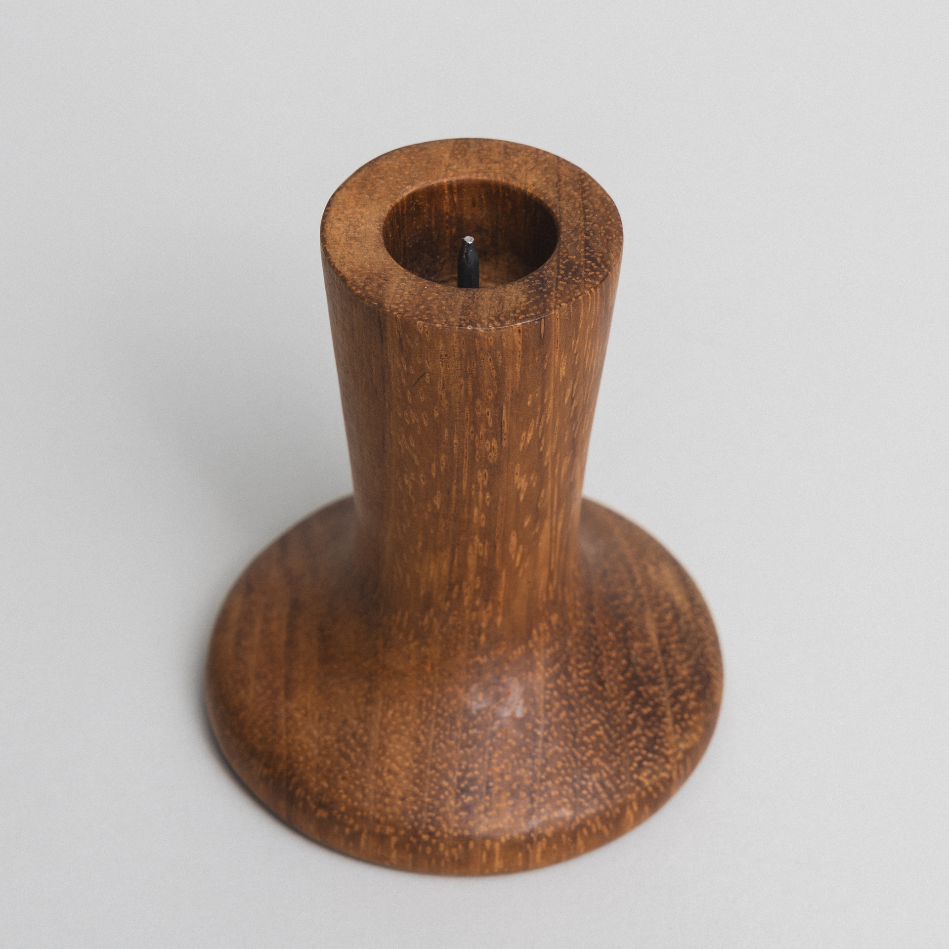 Candelabro de madera