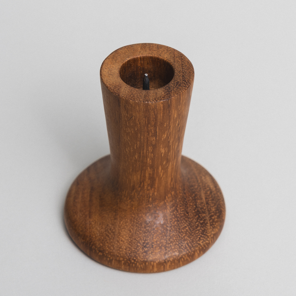 Candelabro de madera