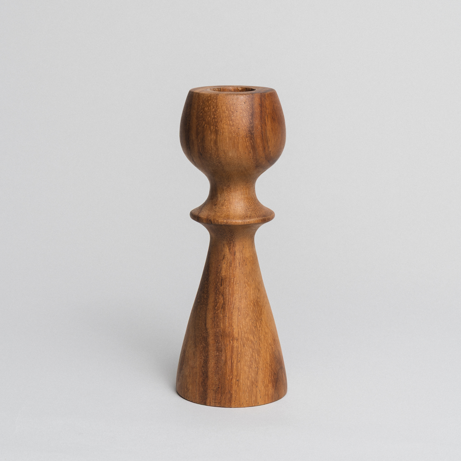 Candelabro de madera