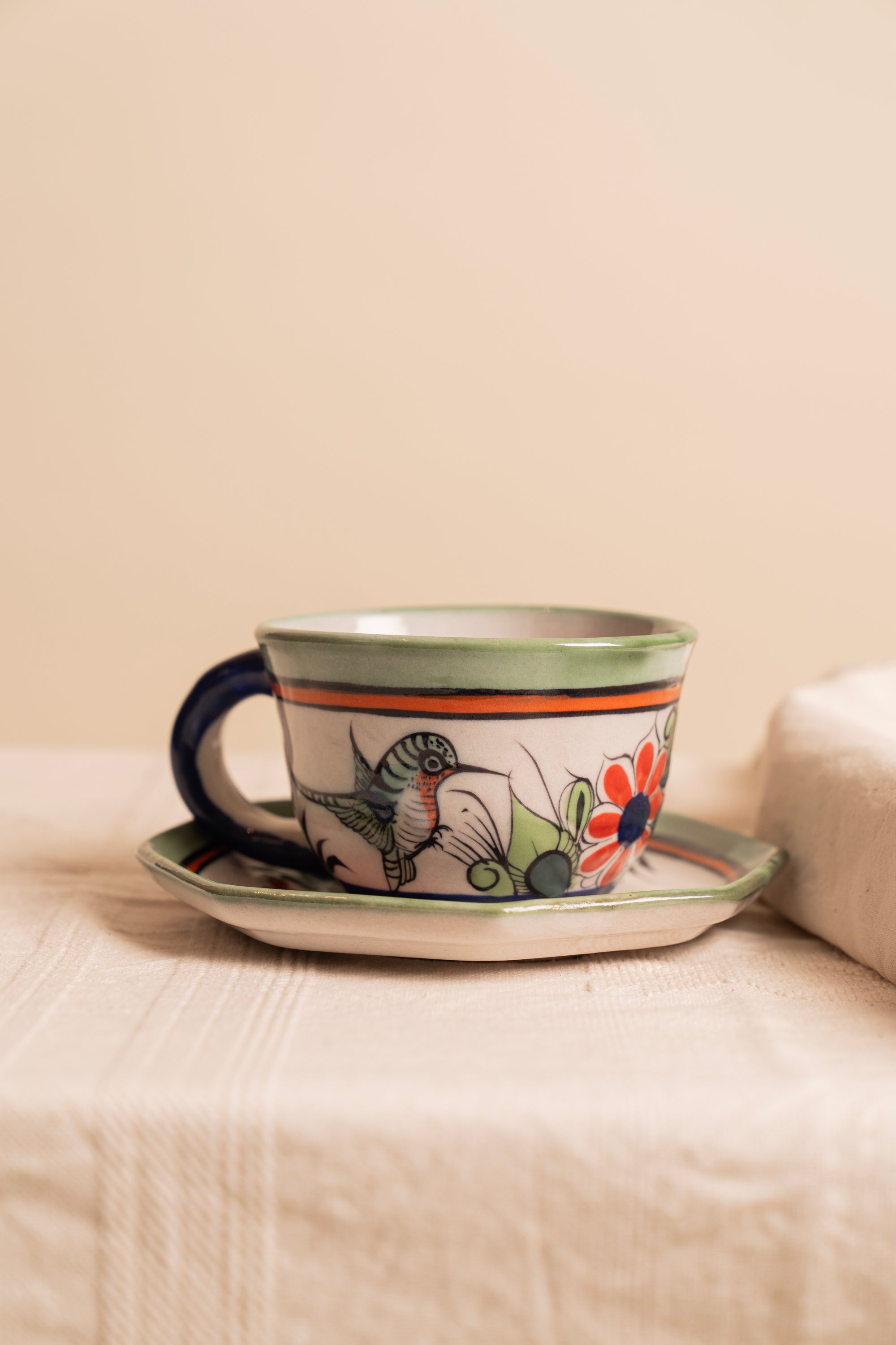 Taza con Porcelana Colibrí