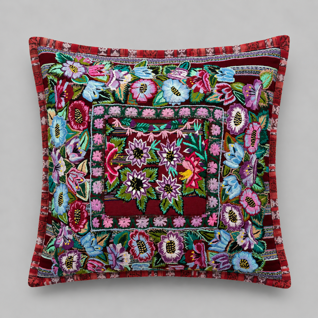 Embroidered Cushion Cover 50x50 cm