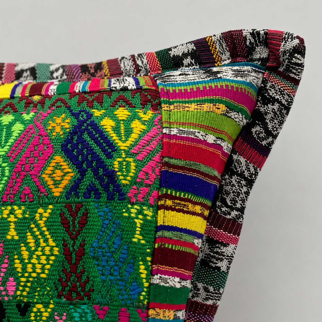 Embroidered Cushion Cover 50x50 cm